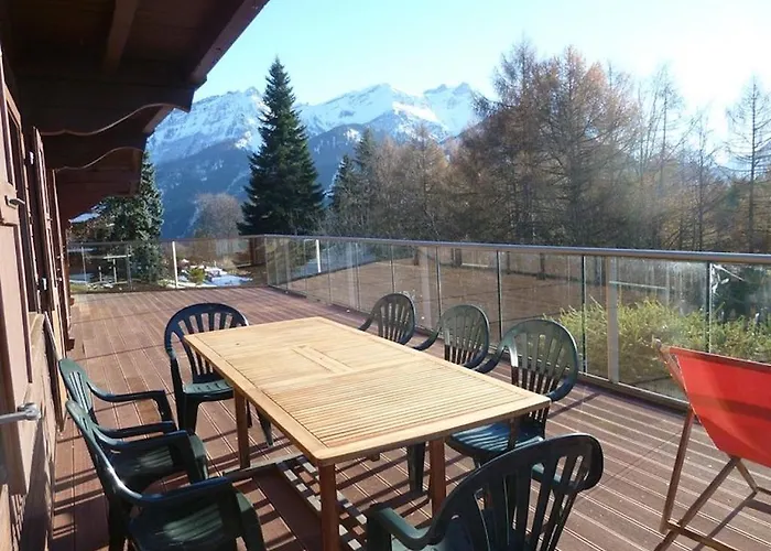 Chalet Traditionnel Avec Jacuzzi Exterieur