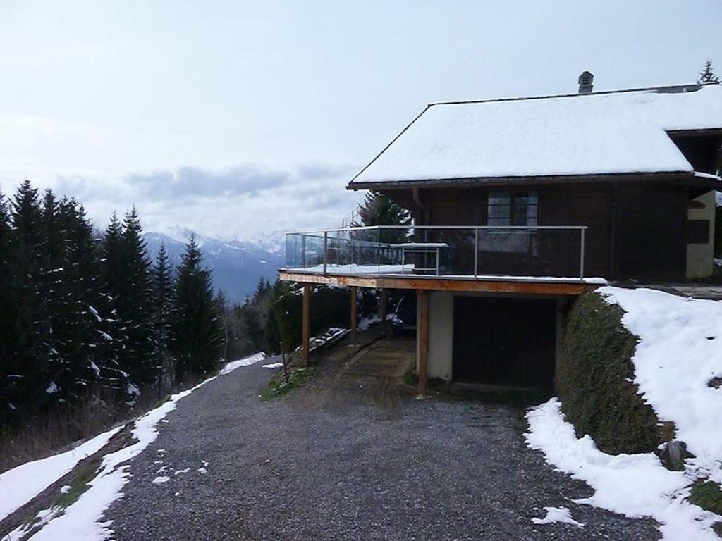 Traditionnel Avec Jacuzzi Exterieur Chalet Bex