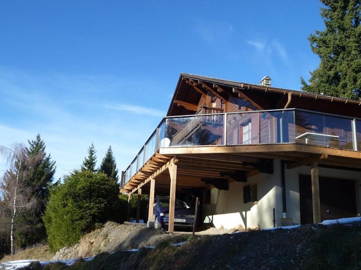 Traditionnel Avec Jacuzzi Exterieur